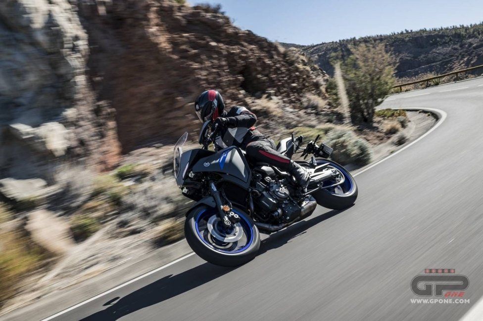 Moto - Test: Nuova Yamaha Tracer 700 2020, non solo “sguardo R1” ed Euro 5