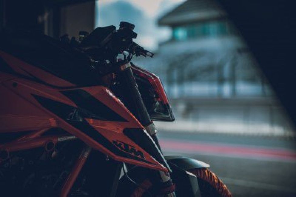 Moto - Test: PROVA KTM Super Duke 1290 R: Bestia nell'anima, ringhia ma non azzanna