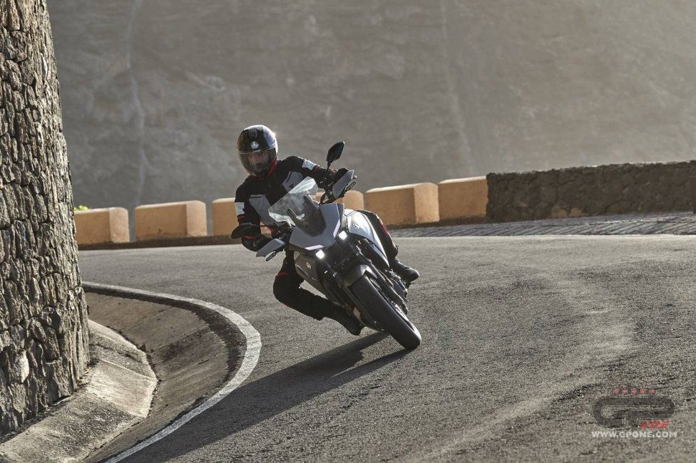Moto - Test: Nuova Yamaha Tracer 700 2020, non solo “sguardo R1” ed Euro 5