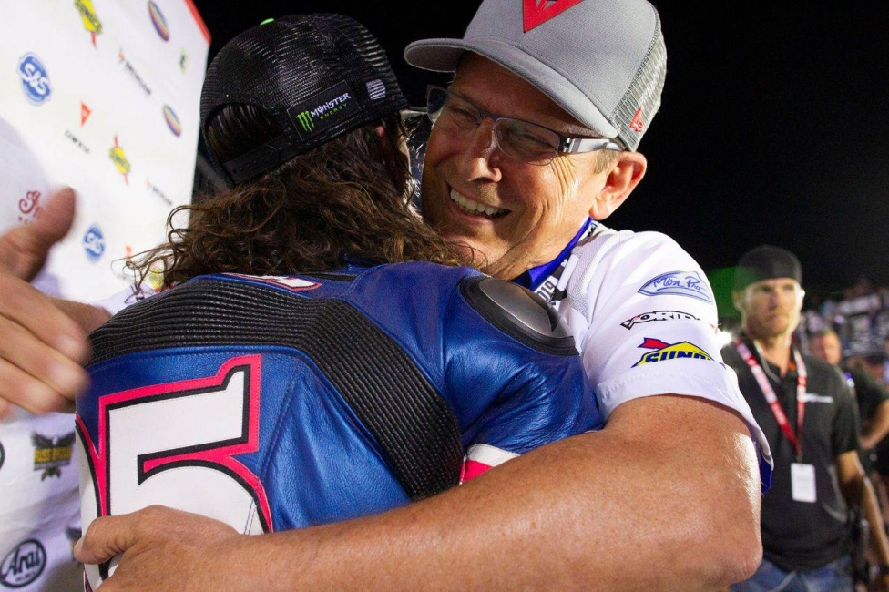 Moto - News: Tommy Hayden: a modern Flat Tracker built on a Yamaha MT-07 base
