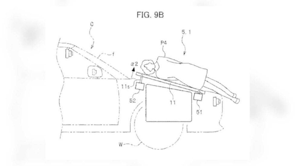 Moto - News: Honda brevetta un airbag auto a difesa di pedoni e motociclisti