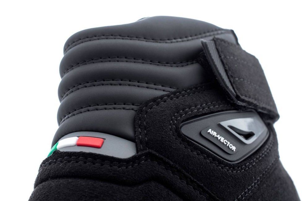 Moto - News: Stylmartin Vector Air, the summer shoe to wear on motorcycles and beyond