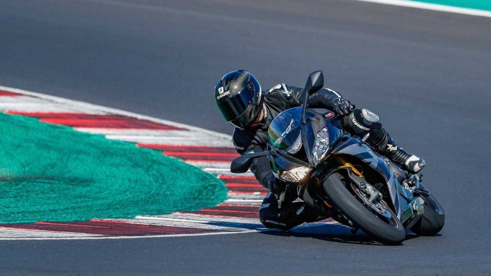 Moto - Test: Triumph Daytona 765 Moto2 Limited Edition - TEST