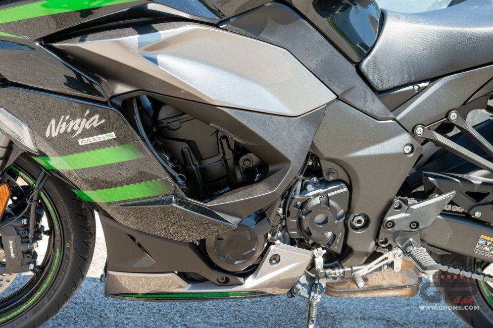 Moto - Test: Prova Kawasaki Ninja 1000SX 2020: sport touring dalla Z alla Ninja