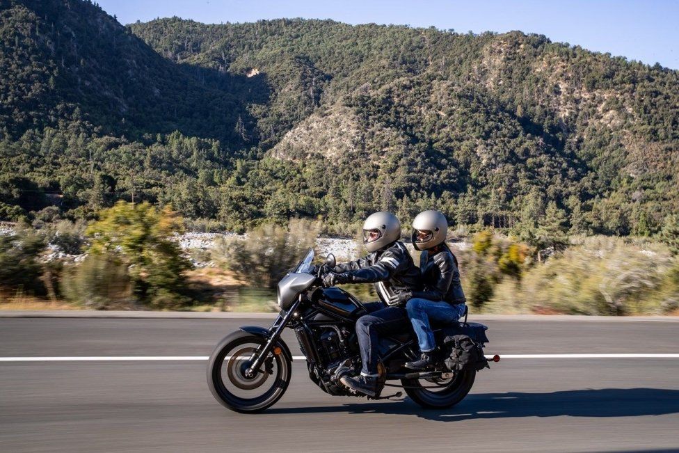 Moto - News: Honda: la Rebel con il motore dell'Africa Twin, Rebel 1100 2021, foto e dati
