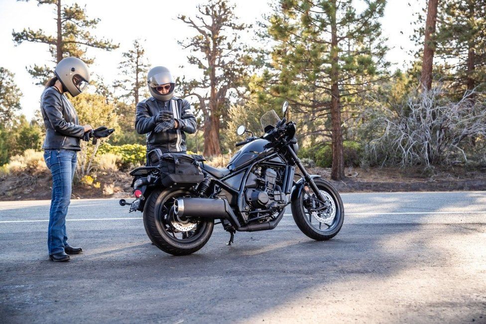 Moto - News: Honda: la Rebel con il motore dell'Africa Twin, Rebel 1100 2021, foto e dati