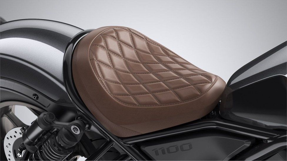 Moto - News: Honda: la Rebel con il motore dell'Africa Twin, Rebel 1100 2021, foto e dati