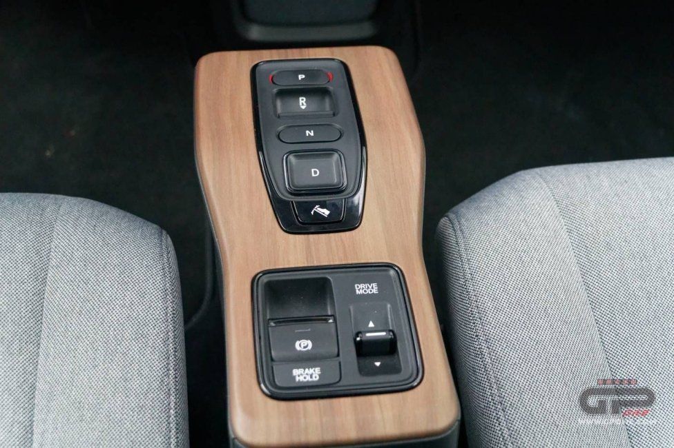 Auto - Test: Prova video Honda E: uno sfoggio di tecnologia che guarda anche al passato