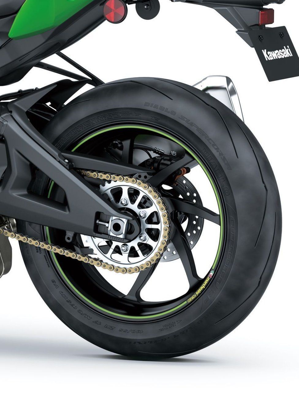 Moto - News: Svelate le Kawasaki ZX-10R e ZX-10RR my2021: due Ninja per graffiare in pista