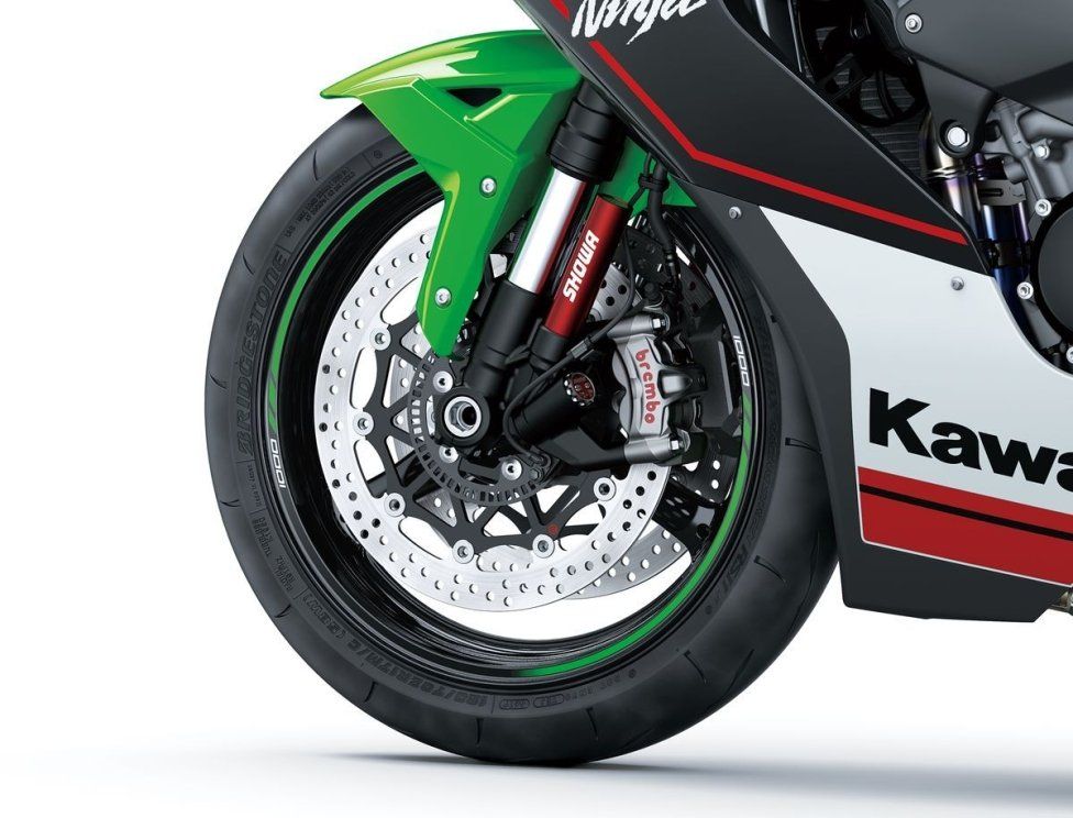 Moto - News: Svelate le Kawasaki ZX-10R e ZX-10RR my2021: due Ninja per graffiare in pista
