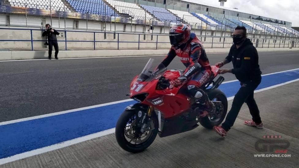 WSBK: Il maltempo guasta i piani a Jerez: in pista solo Bradl, Zarco e Pirro