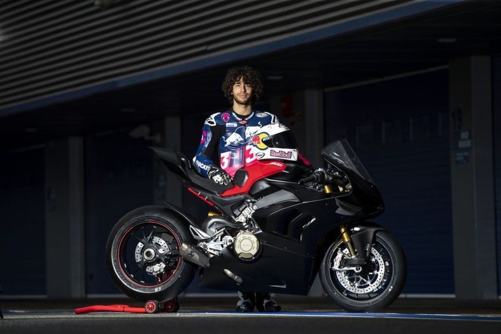 MotoGP: TUTTE LE FOTO - Jerez è rossa: i piloti Ducati sulle Panigale V4