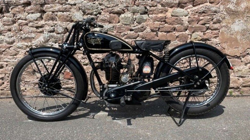 Moto - News: Former Top Gear presenter Richard Hammond to auction off his collection of motorcycles and cars