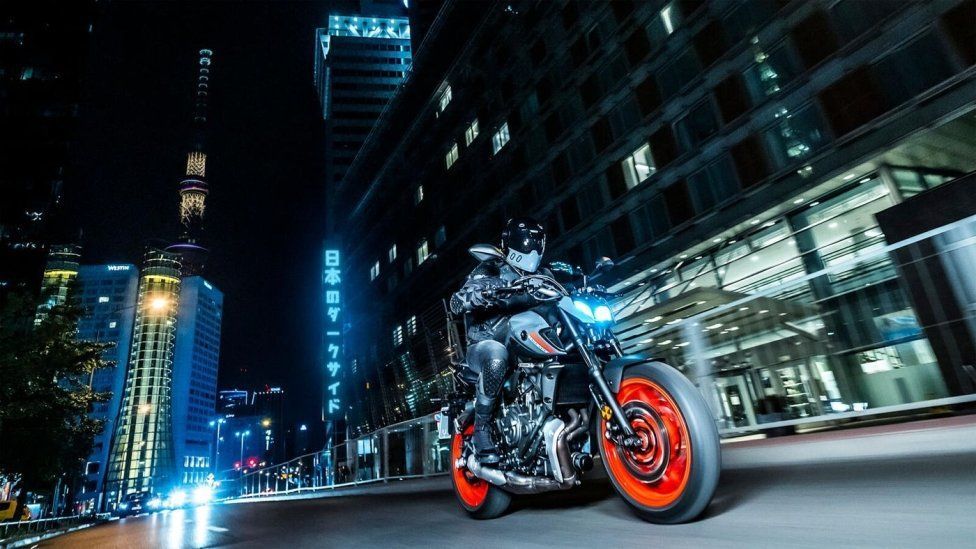 Moto - Test: Prova Video Yamaha MT-07 2021: caratteristiche e foto