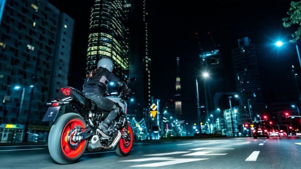 Moto - Test: Prova Video Yamaha MT-07 2021: caratteristiche e foto
