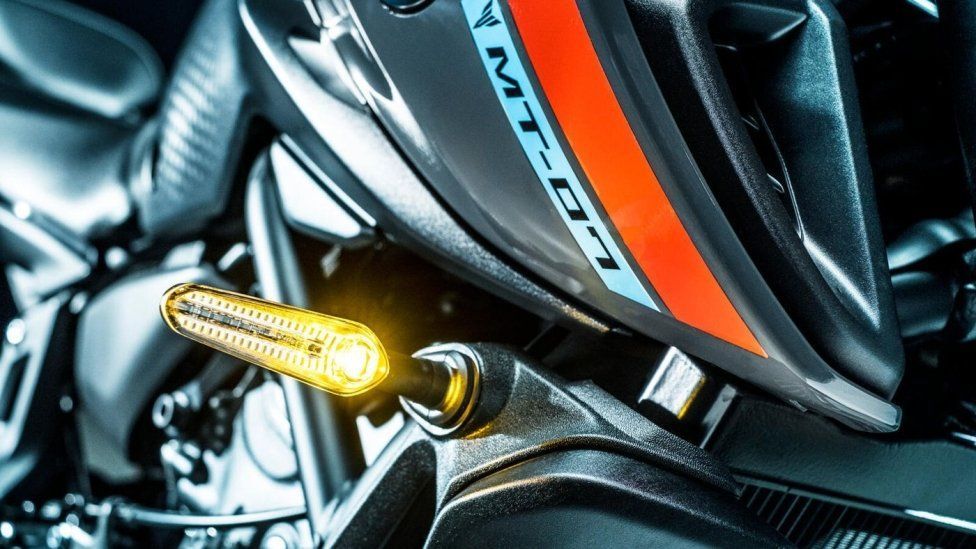 Moto - Test: Prova Video Yamaha MT-07 2021: caratteristiche e foto