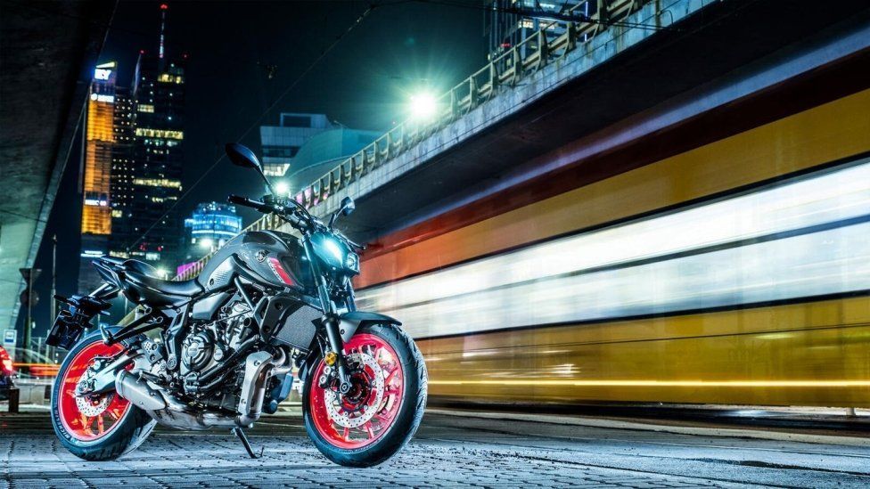 Moto - Test: Prova Video Yamaha MT-07 2021: caratteristiche e foto