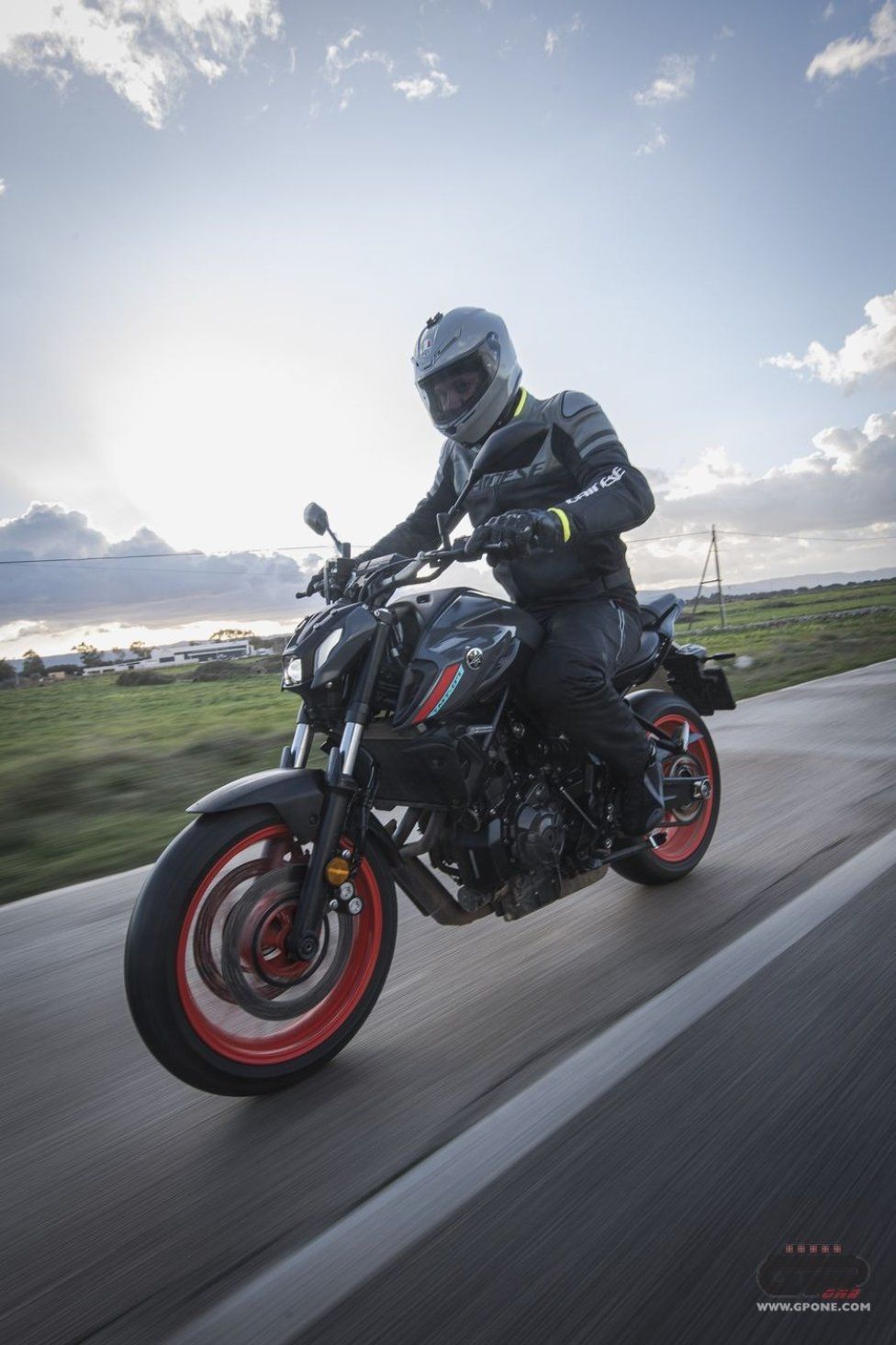 Moto - Test: Prova Video Yamaha MT-07 2021: caratteristiche e foto