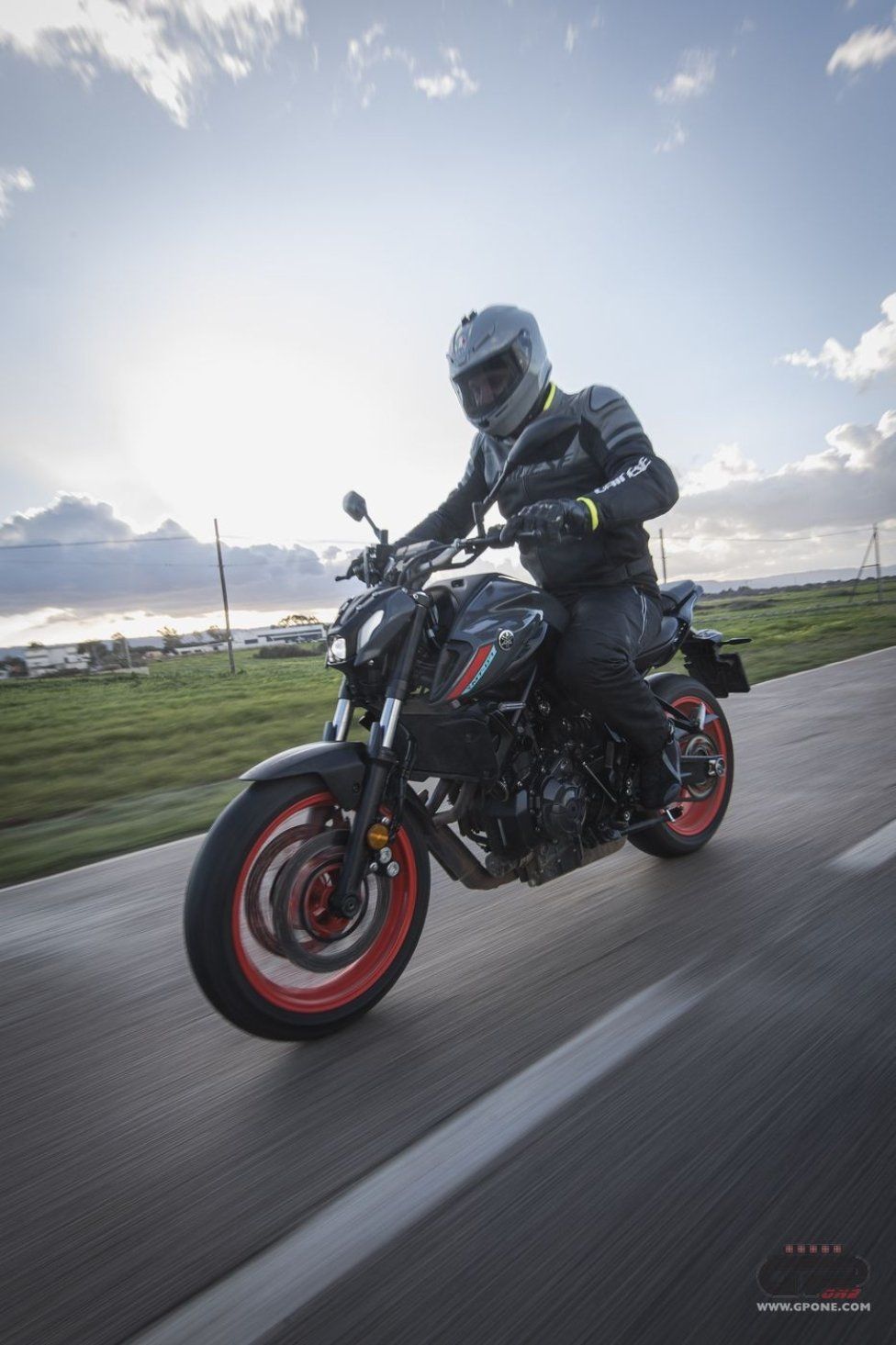 Moto - Test: Prova Video Yamaha MT-07 2021: caratteristiche e foto