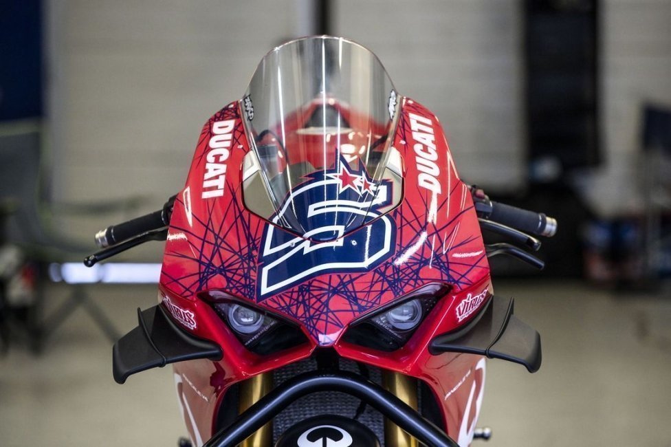 MotoGP: TUTTE LE FOTO - Jerez è rossa: i piloti Ducati sulle Panigale V4