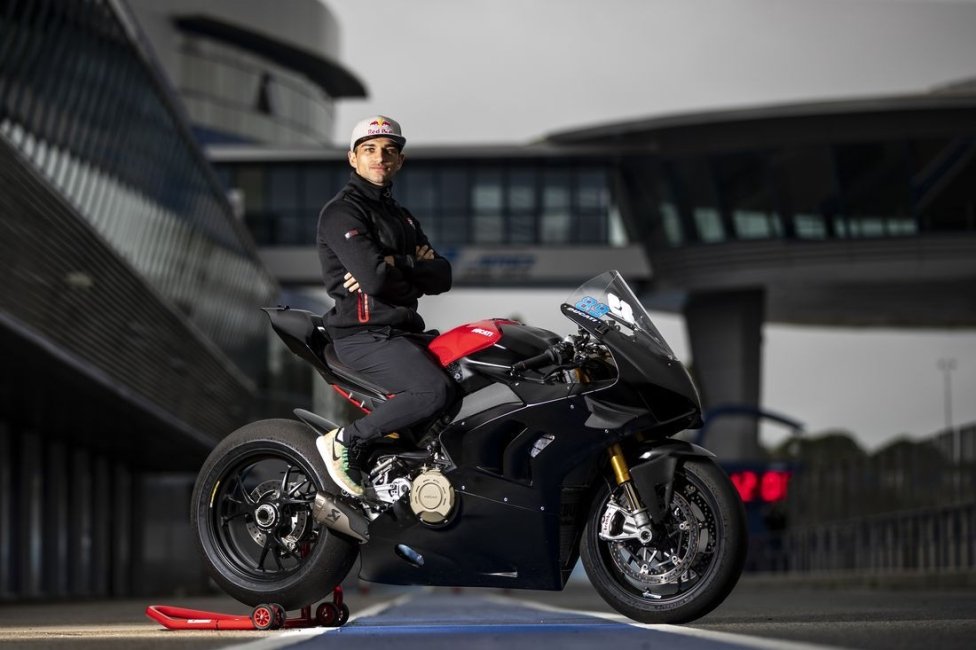 MotoGP: TUTTE LE FOTO - Jerez è rossa: i piloti Ducati sulle Panigale V4