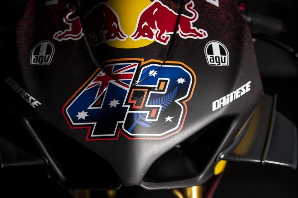 MotoGP: TUTTE LE FOTO - Jerez è rossa: i piloti Ducati sulle Panigale V4