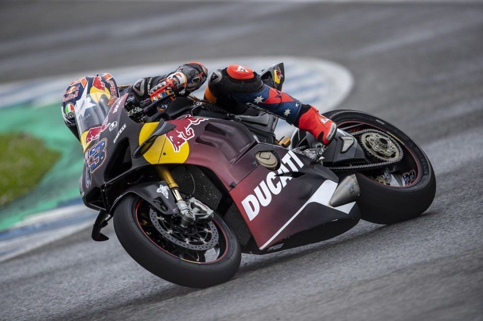 MotoGP: PHOTOS - Ducati's Magnificent Six in action at Jerez on the Panigale V4S