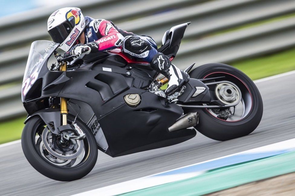 MotoGP: PHOTOS - Ducati's Magnificent Six in action at Jerez on the Panigale V4S