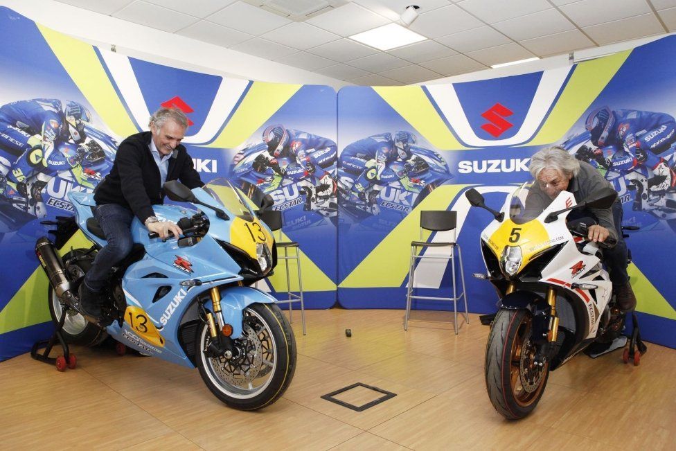 Moto - News: Suzuki Italia consegna a Lucchinelli ed Uncini la GSX-R1000R Legend Edition