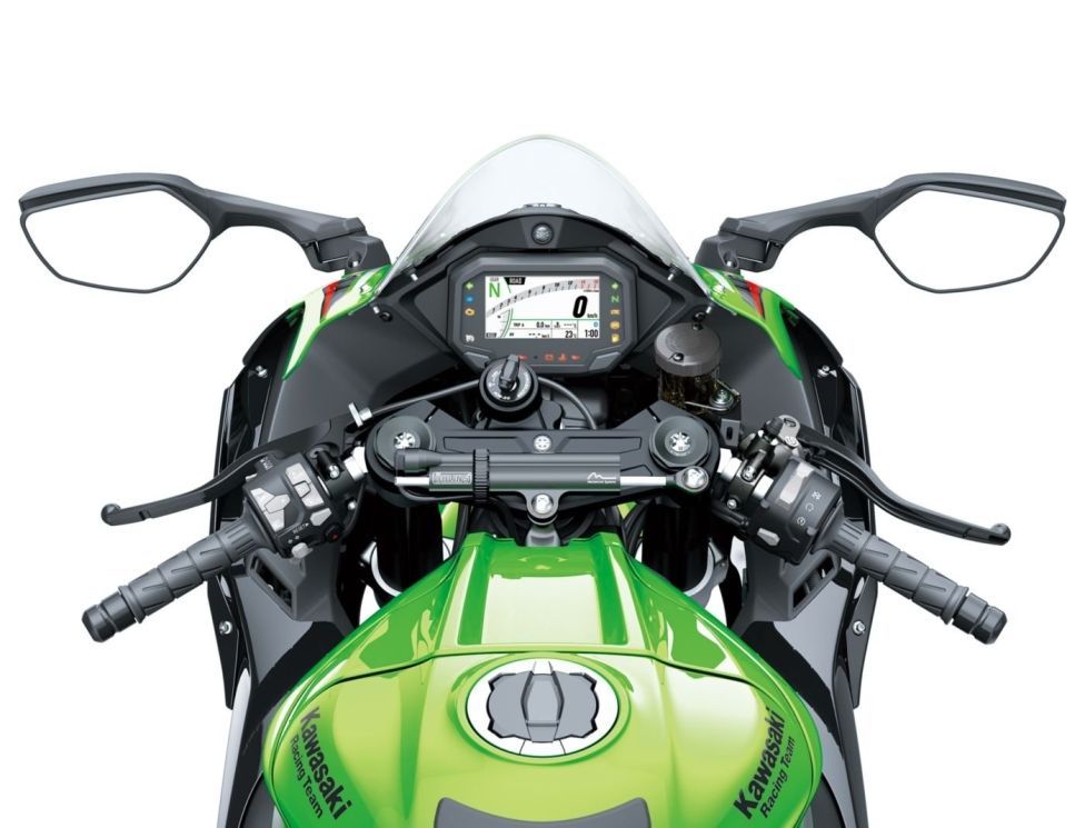 Moto - Test: Verso la prova: Kawasaki ZX-10R ed RR MY2021, la regina della SBK si evolve