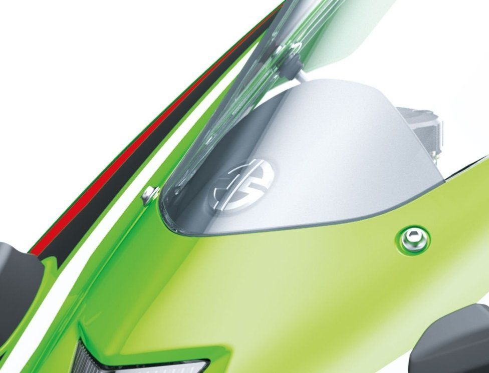 Moto - Test: Verso la prova: Kawasaki ZX-10R ed RR MY2021, la regina della SBK si evolve