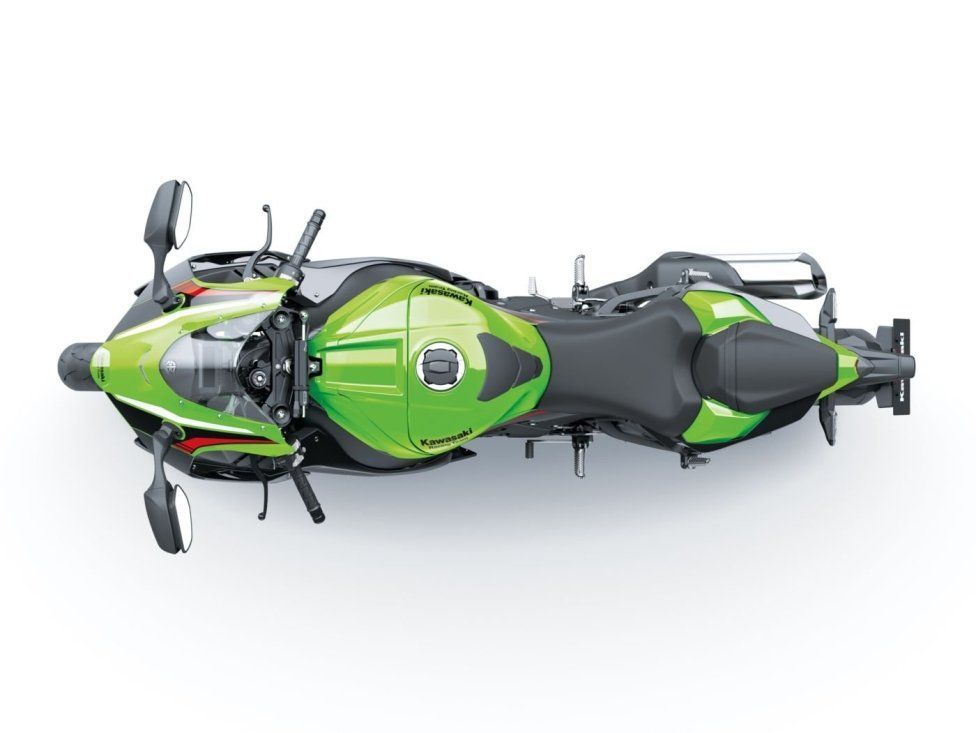 Moto - Test: Verso la prova: Kawasaki ZX-10R ed RR MY2021, la regina della SBK si evolve