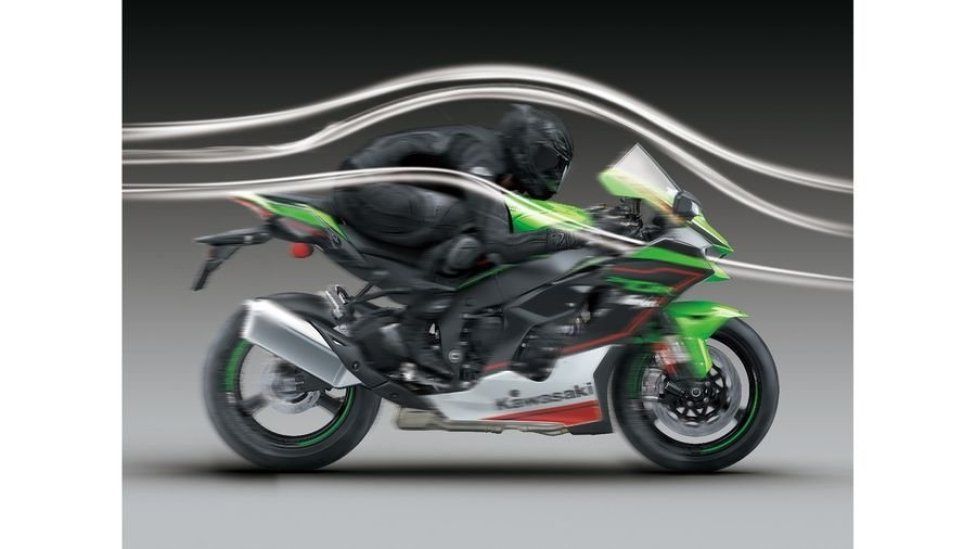 Moto - News: Kawasaki Ninja ZX-10R  e RR 2021: una belva per soli (500) 'manici' 