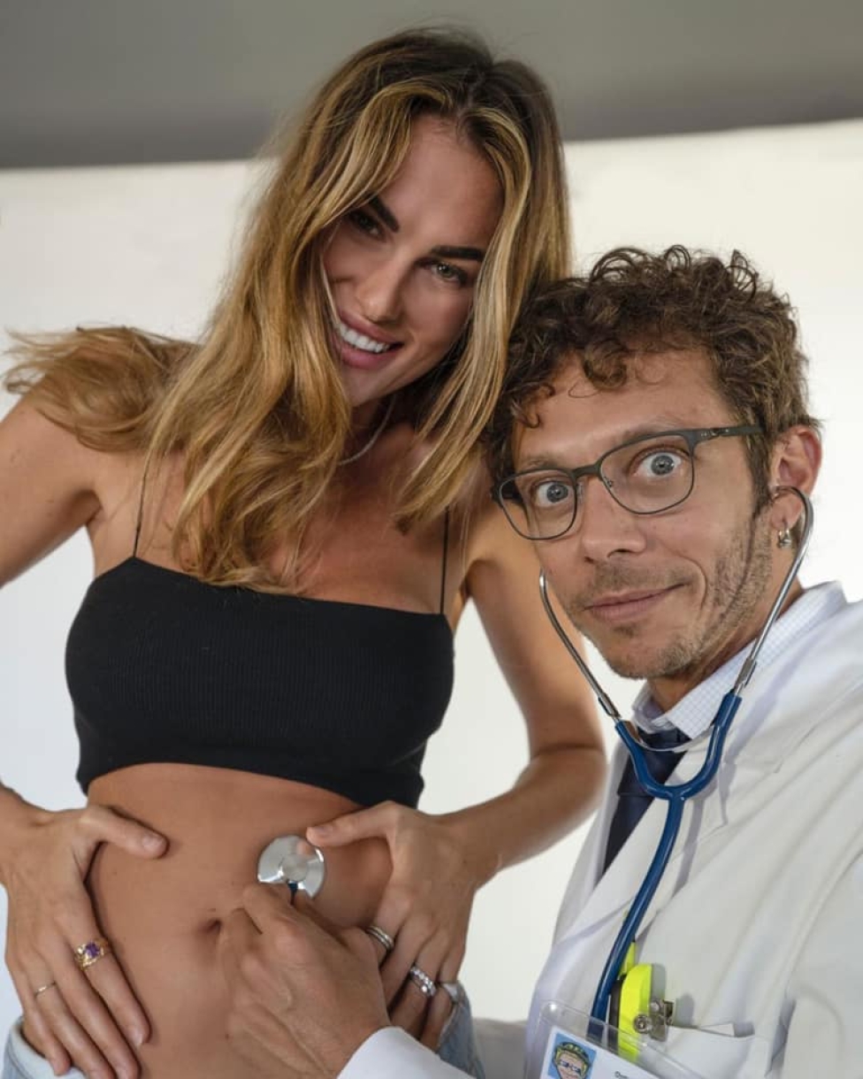 MotoGP: Valentino Rossi: il Dottore diventa papà, una figlia in arrivo
