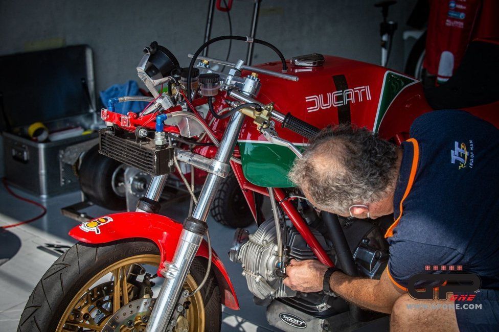 News: 200 miglia di Imola: Cecotto, Lucchinelli e Bianchi fra i protagonisti