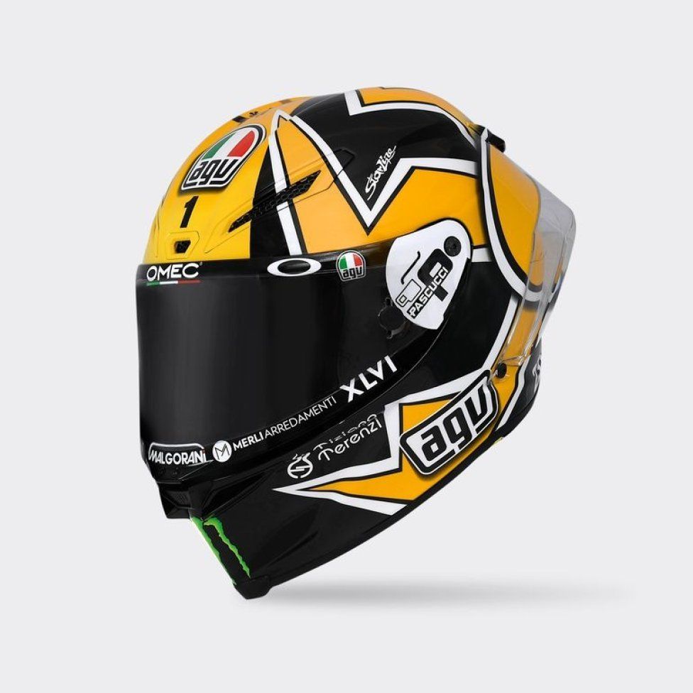 MotoGP: Valentino si fa in 9: i piloti dell’Academy a Valencia con i caschi di Rossi