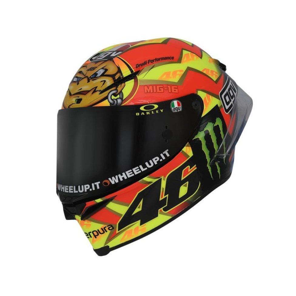 MotoGP: Valentino si fa in 9: i piloti dell’Academy a Valencia con i caschi di Rossi