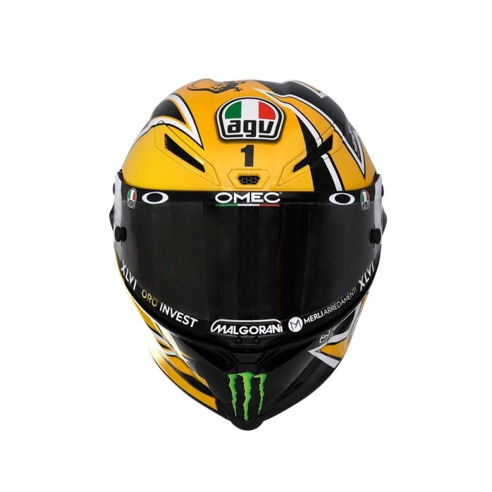 MotoGP: Valentino si fa in 9: i piloti dell’Academy a Valencia con i caschi di Rossi