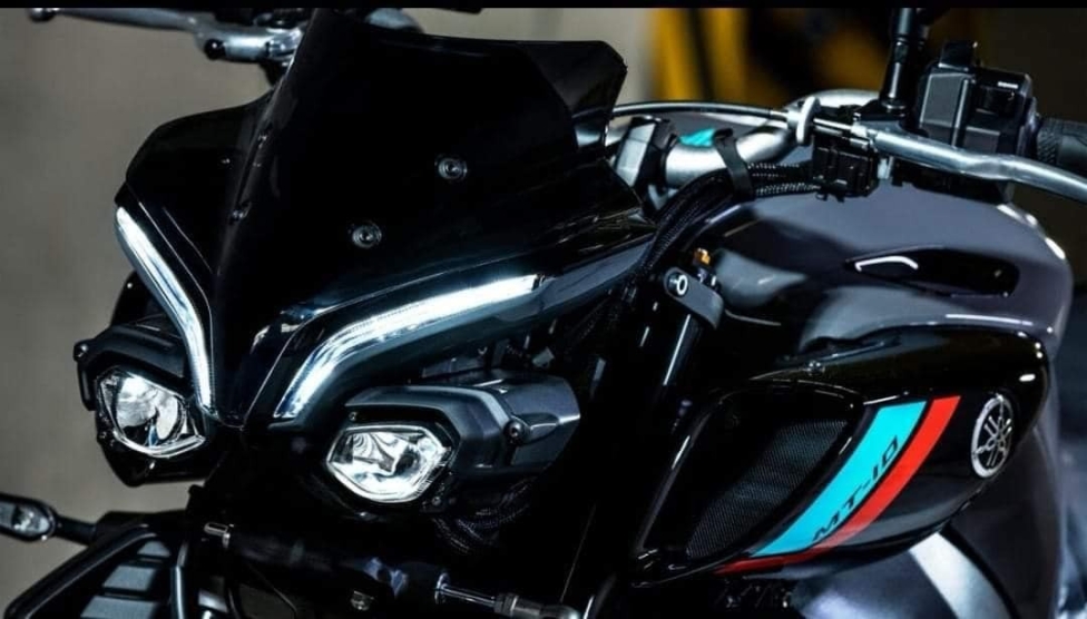 Moto - News: Yamaha MT-10 2022, ecco le prime immagini
