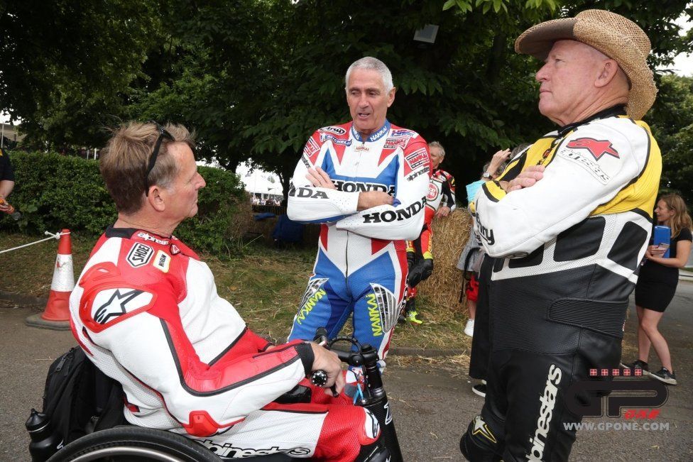 MotoGP: Goodwood, dodici titoli mondiali in una foto: Rainey, Roberts, Schwantz, Doohan