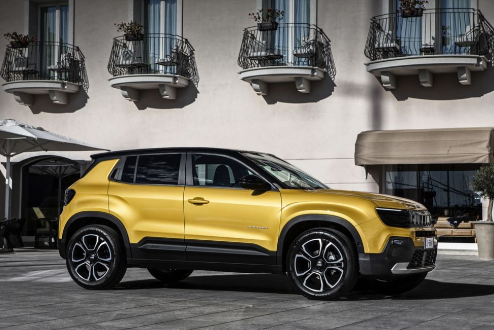 Auto - News: Jeep Avenger 4x4: la concept car di Stellantis si mostra a Parigi