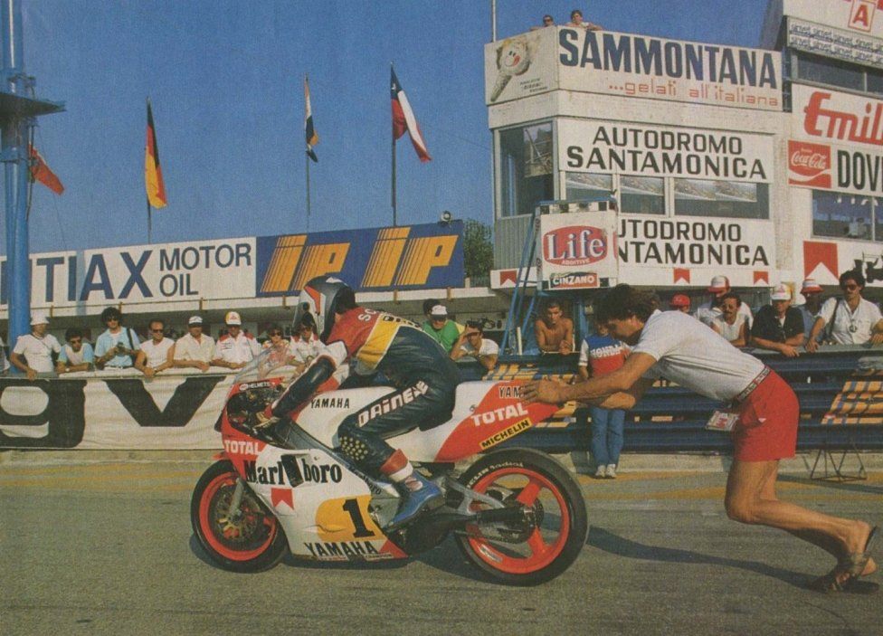 MotoGP: Tre giri nella pelle di Eddie Lawson durante il GP di Misano