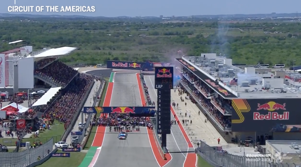 MotoGP: Rins non fa rimpiangere Marquez e domina ad Austin, Marini 2°, disastro Bagnaia