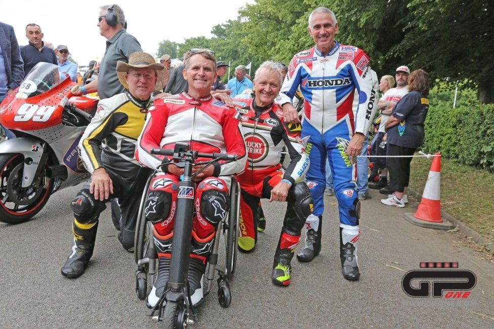 MotoGP: Goodwood, dodici titoli mondiali in una foto: Rainey, Roberts, Schwantz, Doohan