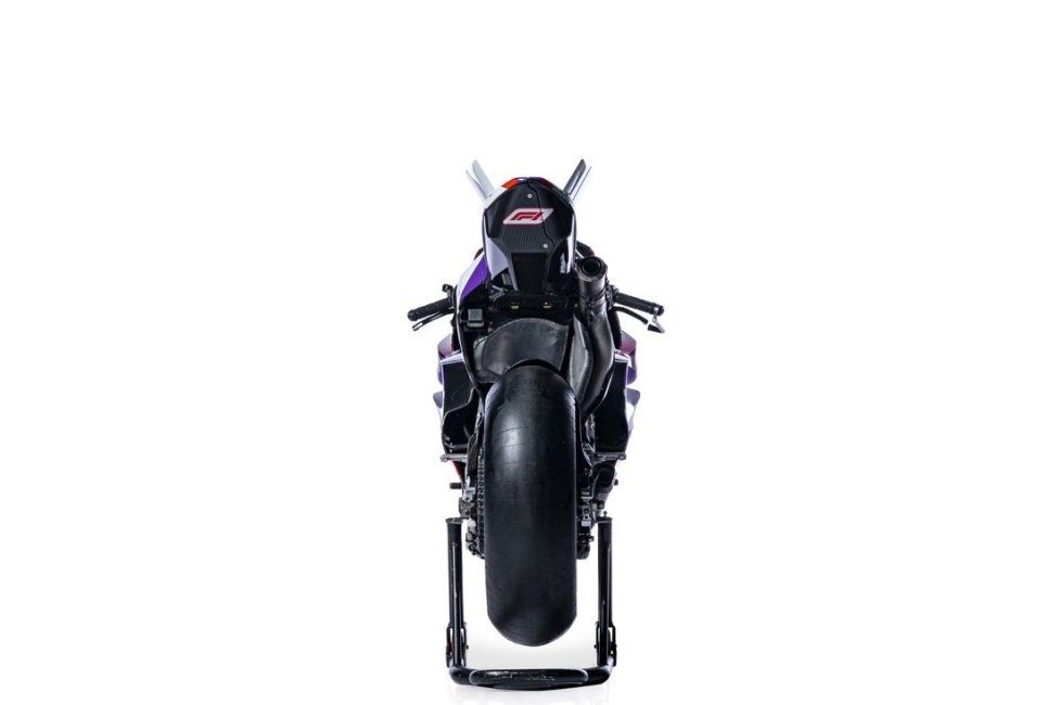 MotoGP: FOTO - Pramac presenta le Ducati 2023 e rende omaggio ad Angel Nieto