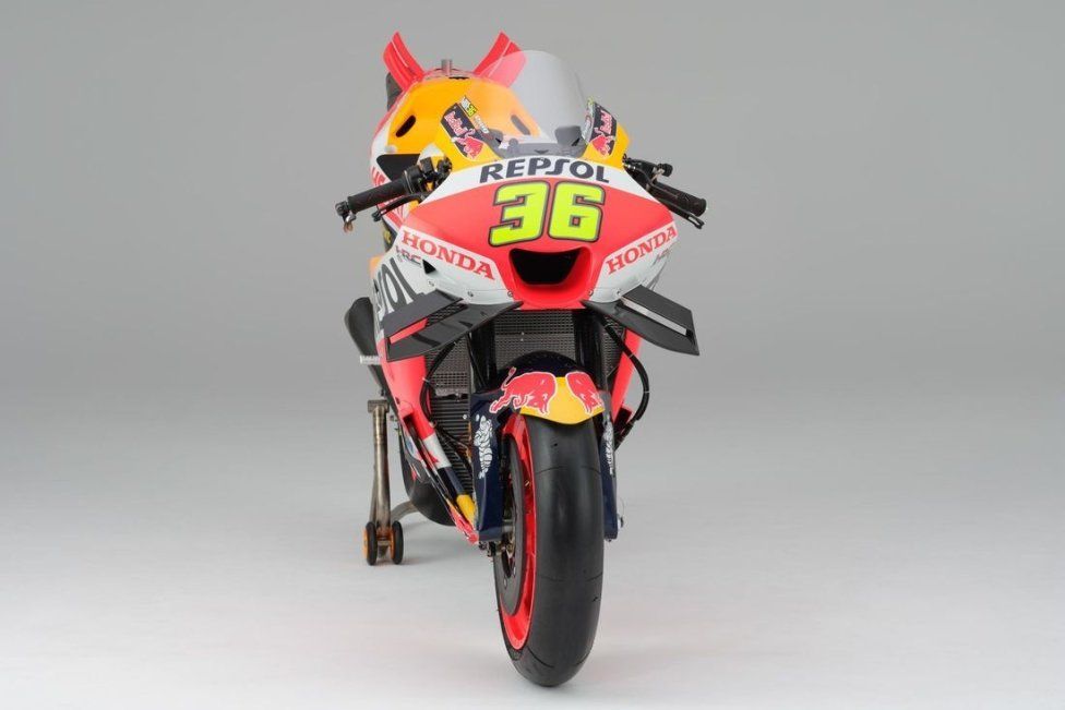 MotoGP: FOTO - Ecco le nuove Honda 2023 di Marc Marquez e Joan Mir