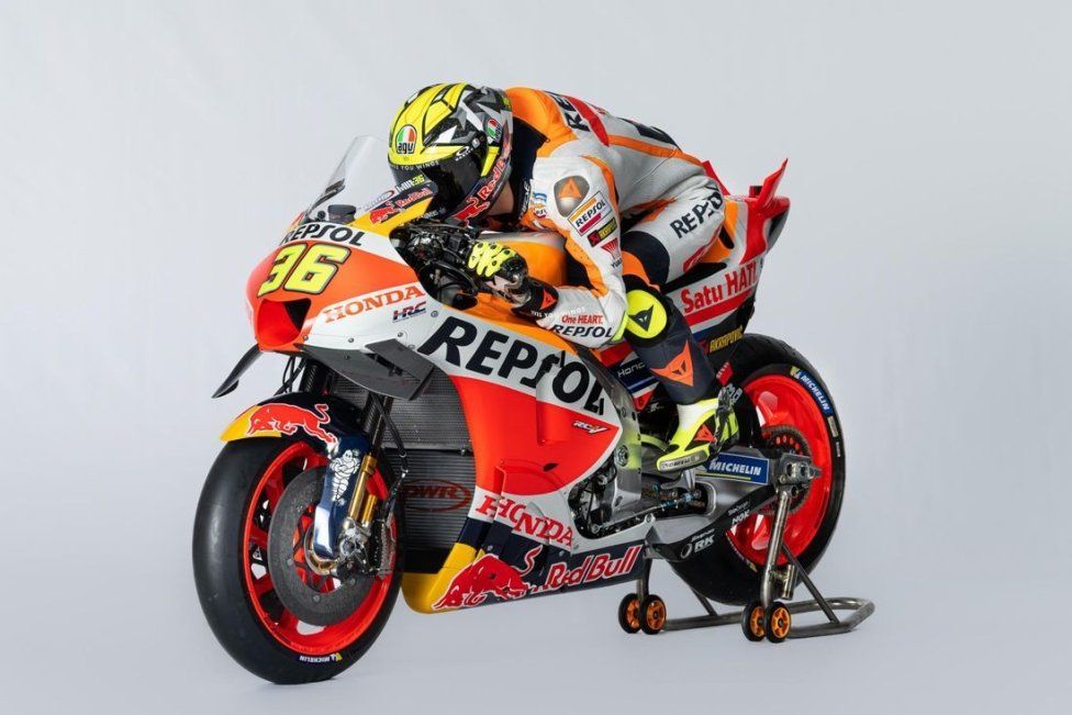 MotoGP: FOTO - Ecco le nuove Honda 2023 di Marc Marquez e Joan Mir