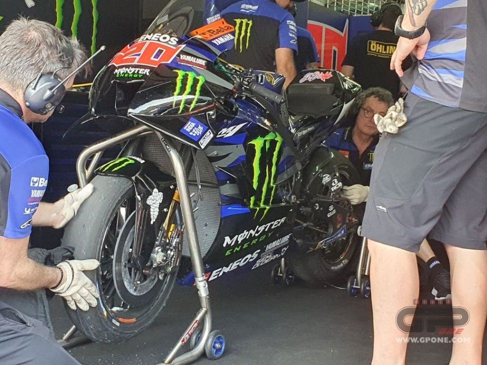 MotoGP: FOTO - La carena è fatta a scale: anche Yamaha ha il suo 'gradino'