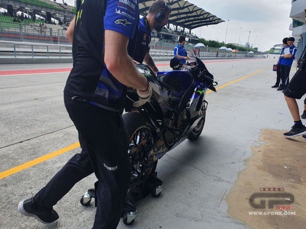 MotoGP: FOTO - La carena è fatta a scale: anche Yamaha ha il suo 'gradino'