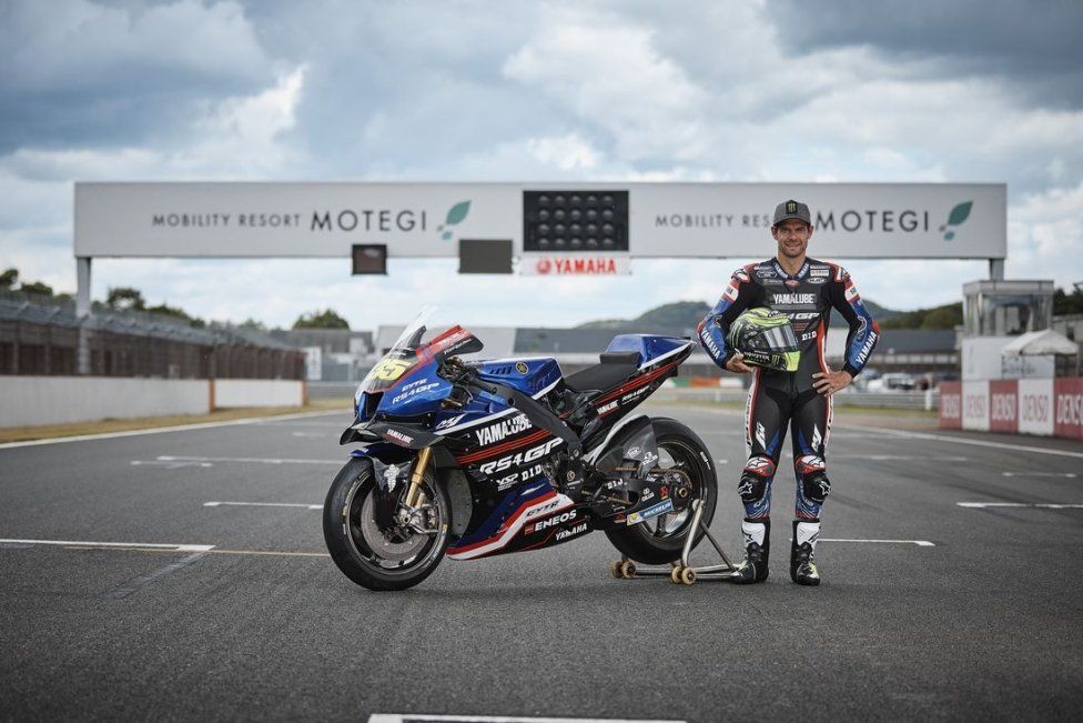MotoGP: FOTO - Cal Crutchlow collaudatore e modello per Yamaha a Motegi